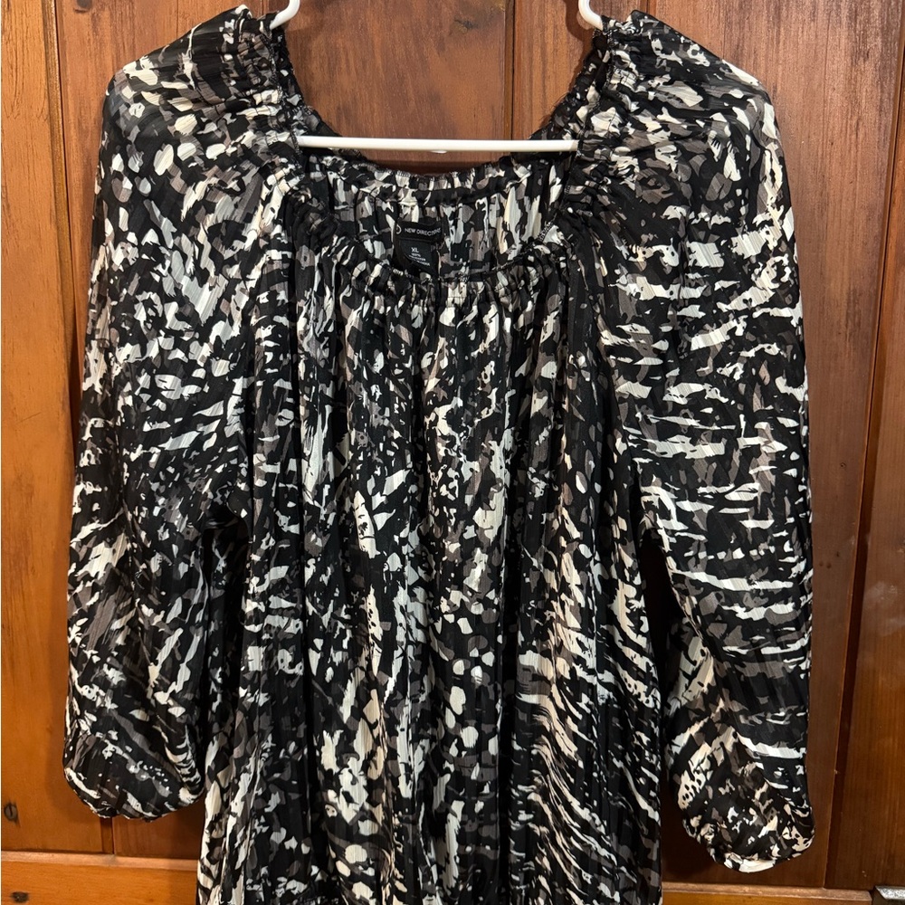 New Directions Monochrome Patterned Blouse